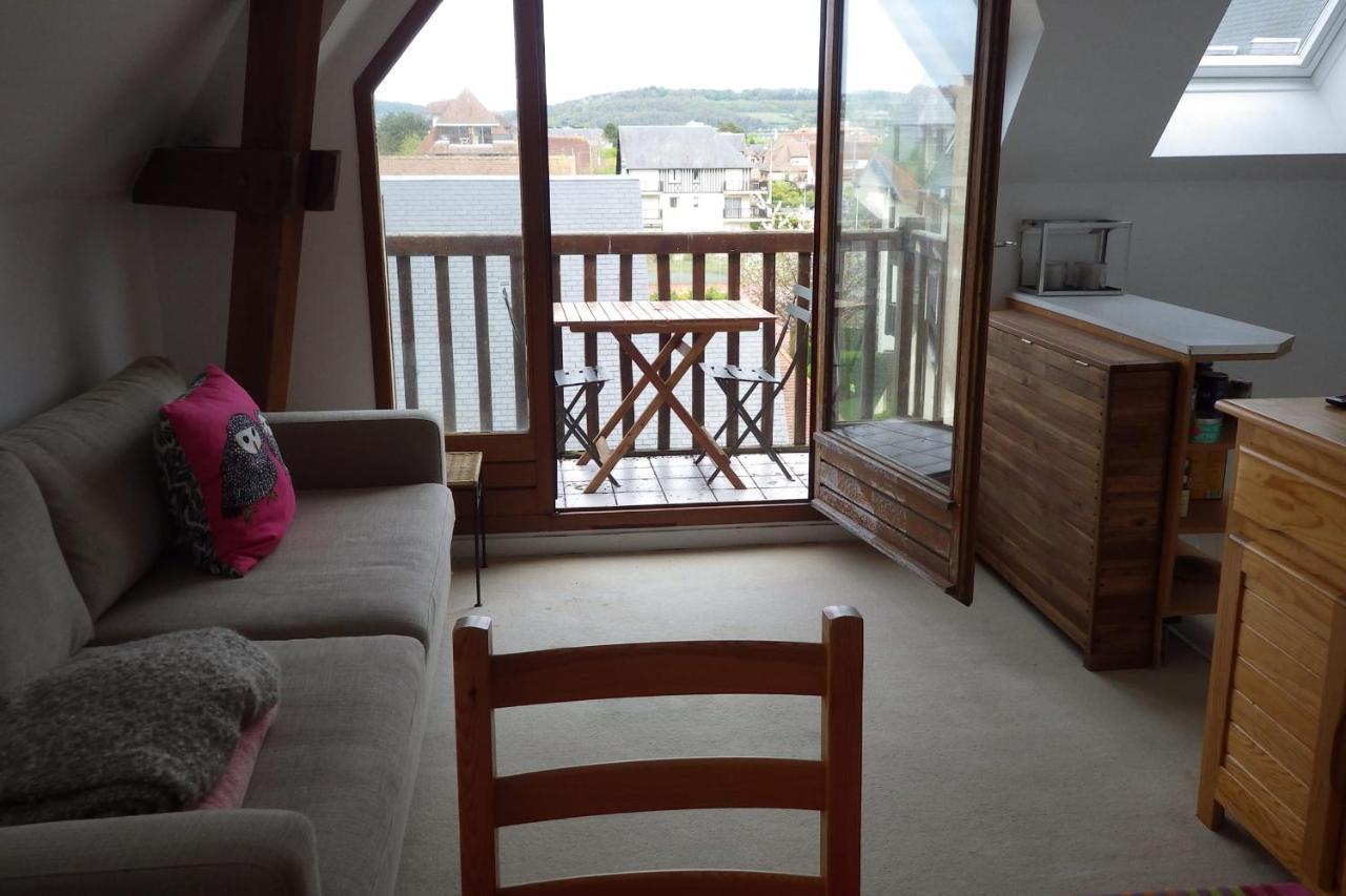 Nice Flat 2 Steps From The Beach Cabourg Exterior photo